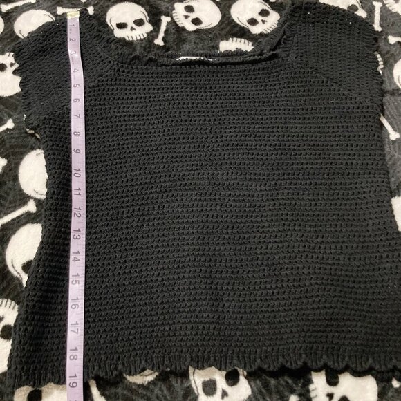 RICKI'S Vintage black cap sleeve knit top w/ scallop edges SMALL MEDIUM sweater - Picture 8 of 15